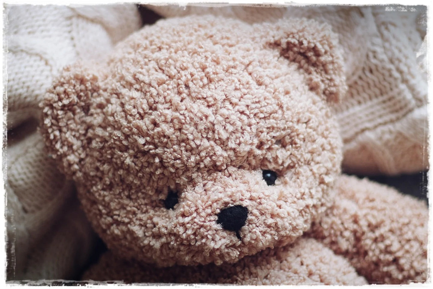 Knitting Pattern ā Cute Curly Teddy Bear