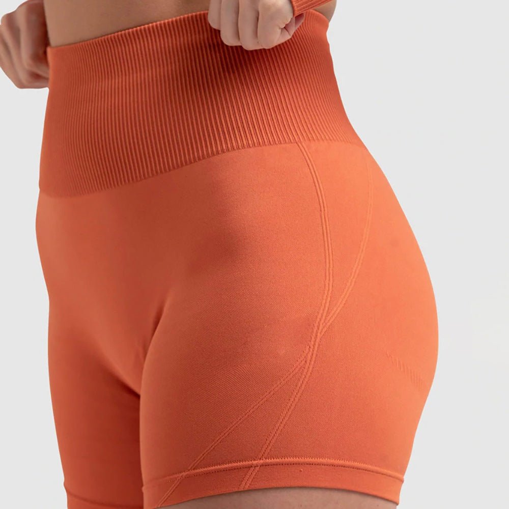 PilatesCoree Seamless Fitness Bra Set with Peach Hip Pants – Stretchable Long Sleeve Pilates Outfit