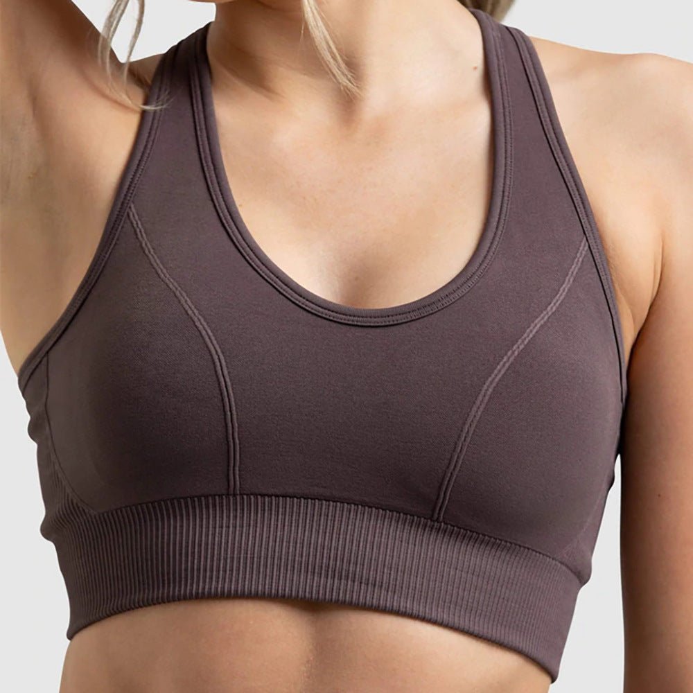 PilatesCoree Seamless Fitness Bra Set with Peach Hip Pants – Stretchable Long Sleeve Pilates Outfit