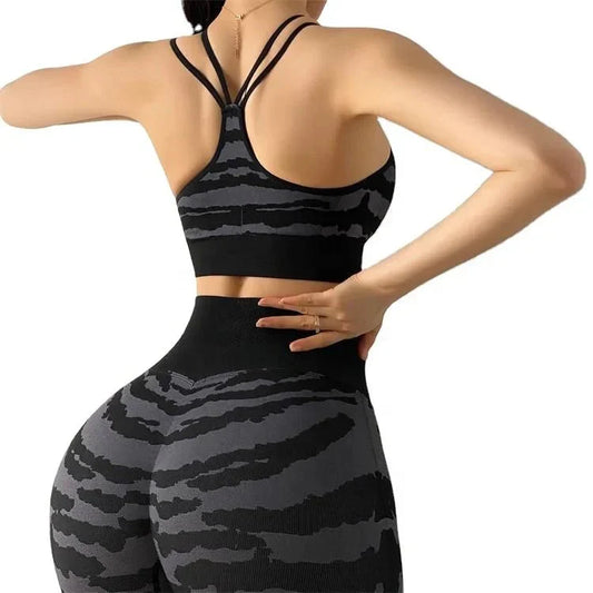 PilatesCoree Women's Tiger Stripe Print Seamless Yoga Set - Bra and Leggings